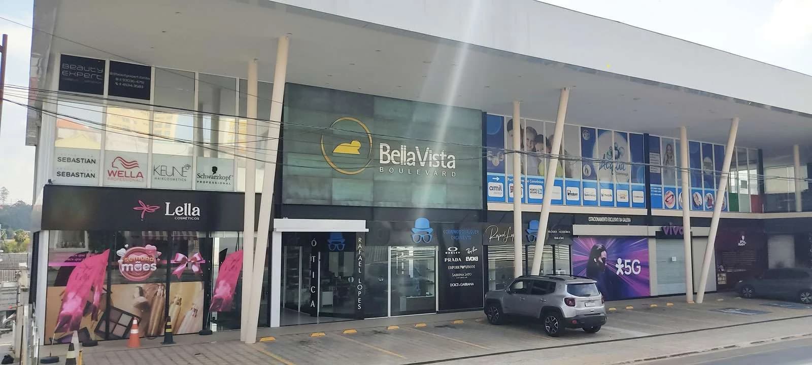 Bella Vista Boulevard
